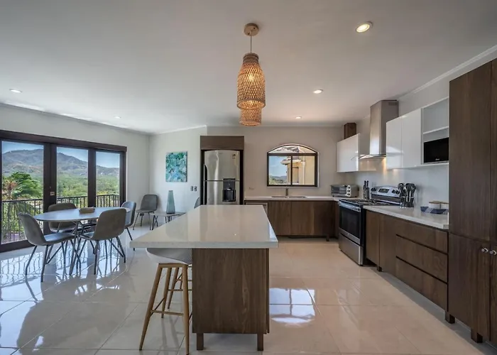 Marina Real Gorgeous Condo, Great Location Playa Flamingo