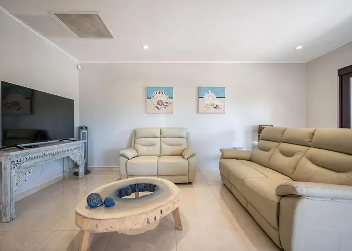 Marina Real Gorgeous Condo, Great Location Hébergement de vacances Playa Flamingo