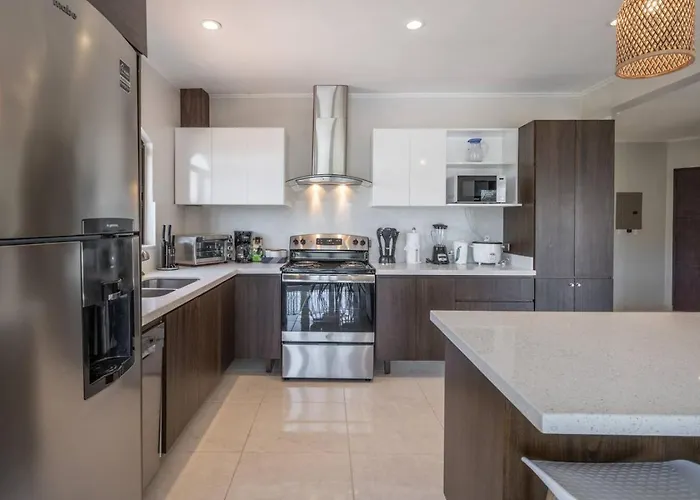 Marina Real Gorgeous Condo, Great Location Hébergement de vacances Playa Flamingo