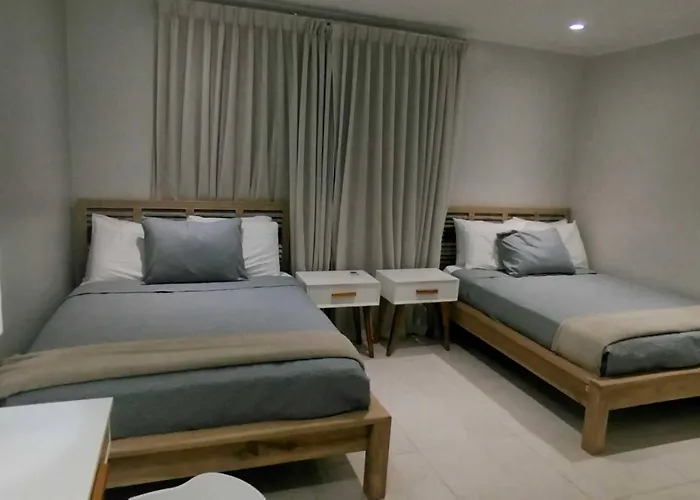 Marina Real Gorgeous Condo, Great Location Hébergement de vacances